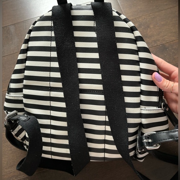 TOMMY HILFIGER SMALL BACKPACK PURSE - Picture 2 of 3